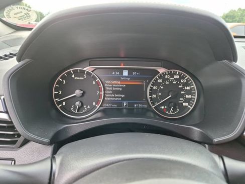 Used 2024 Nissan Altima 2.0 SR FWD image 18