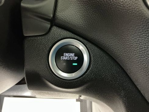 Used 2024 Chevrolet Equinox LT image 19