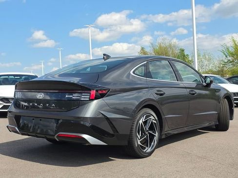 New 2026 Hyundai Sonata SEL FWD image 15