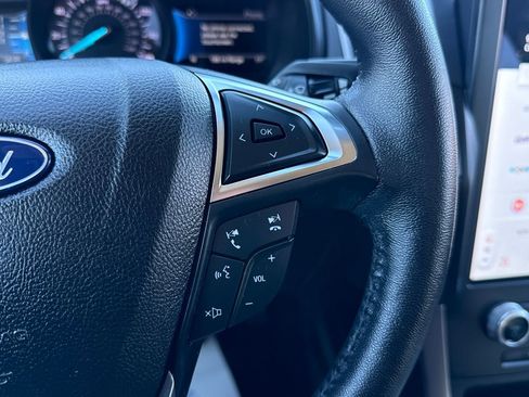 Certified 2022 Ford Edge SEL w/ Convenience Package image 18