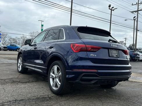 Used 2024 Audi Q3 2.0T Premium w/ Convenience Package image 5