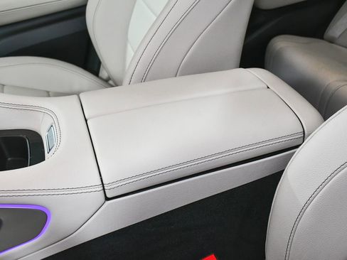 Used 2025 Mercedes-Benz GLE 450e 4MATIC w/ AMG Line Exterior image 51