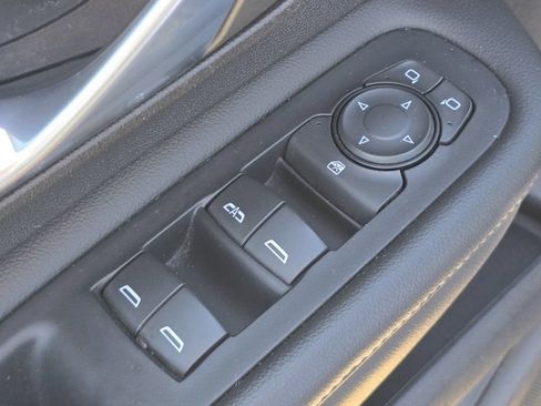 Certified 2024 GMC Terrain SLT FWD image 24