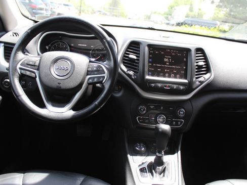 Used 2014 Jeep Cherokee Trailhawk w/ Technology Group AWD/4WD image 23