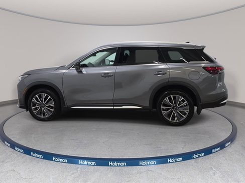 Certified 2026 INFINITI QX60 Luxe w/ Cargo Package AWD/4WD image 8
