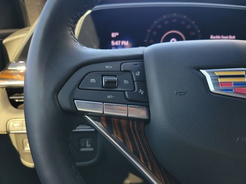 Used 2023 Cadillac Escalade ESV Premium Luxury w/ LPO, Floor Liner Package AWD/4WD image 32