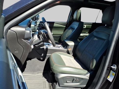 Used 2022 Ford Explorer Timberline image 11