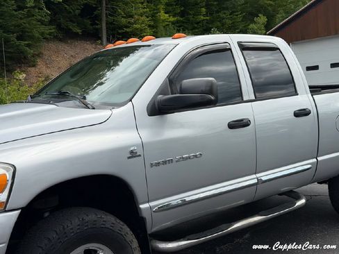 Used 2006 Dodge Ram 2500 Truck Laramie AWD/4WD image 25