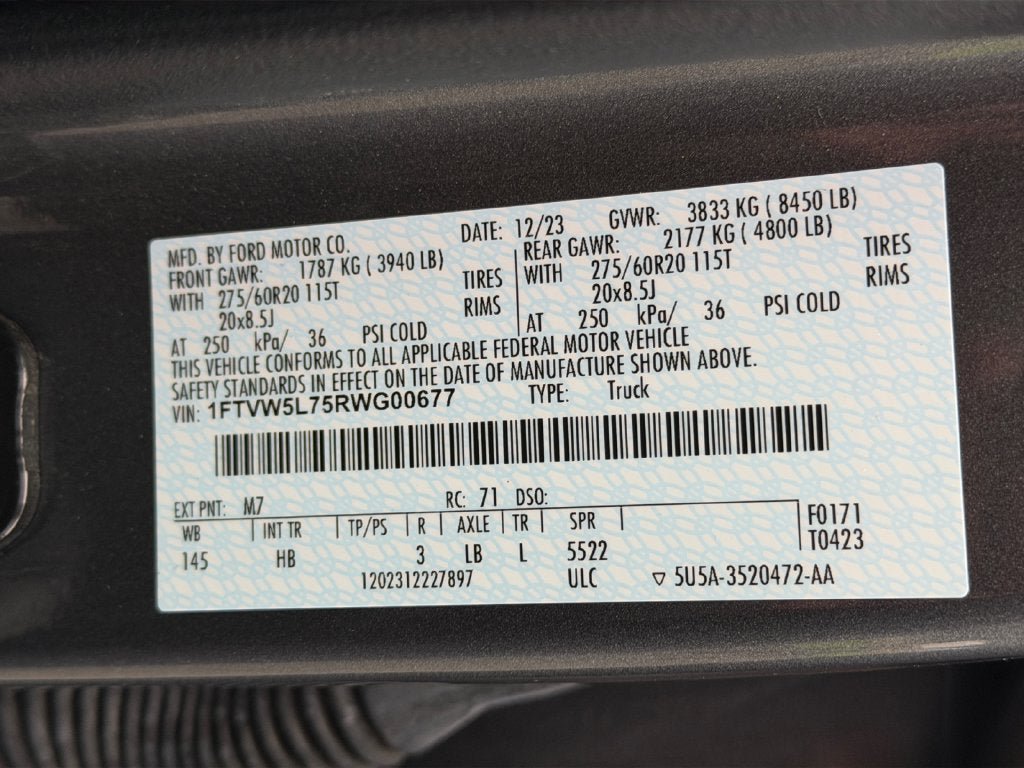 Used 2024 Ford F150 Lightning Lariat AWD/4WD image 36