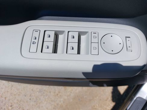 Used 2024 Hyundai Santa Fe SE FWD image 29