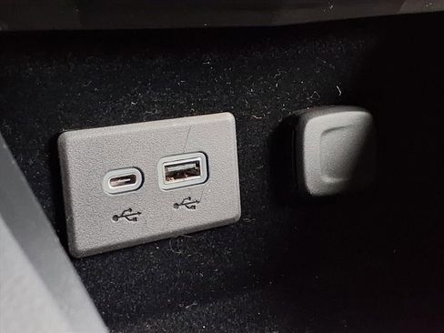 Certified 2022 Cadillac XT4 Sport w/ Cold Weather Package image 25