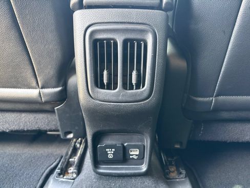 Used 2017 Jeep Compass Limited AWD/4WD image 24