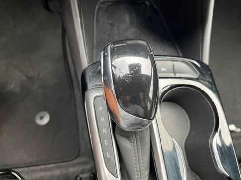 Used 2025 Buick Envista Sport Touring image 42