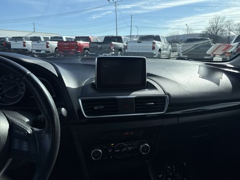 Used 2015 MAZDA MAZDA3 i Touring w/ Technology Package image 24