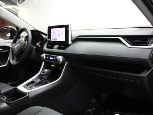 Used 2024 Toyota RAV4 XLE image 21