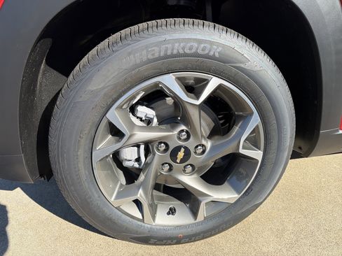 New 2026 Chevrolet Trax LT image 11