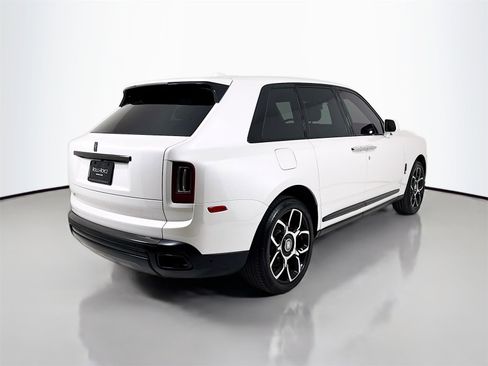Certified 2021 Rolls-Royce Cullinan Black Badge image 8