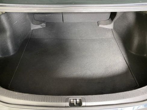 Used 2022 Toyota Corolla LE image 29