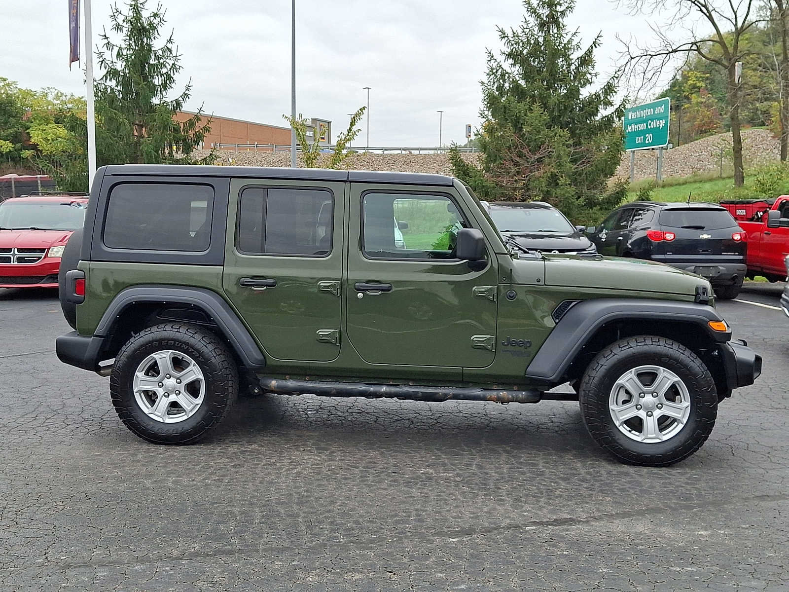 Used 2021 Jeep Wrangler Unlimited Sport AWD/4WD image 7