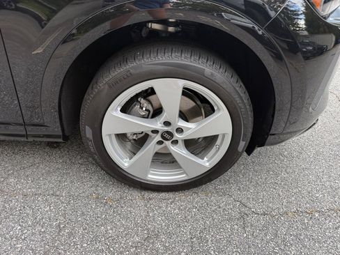 New 2025 Audi Q5 Premium Plus image 24