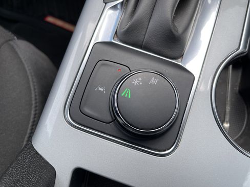 Used 2023 Chevrolet Blazer LT image 28