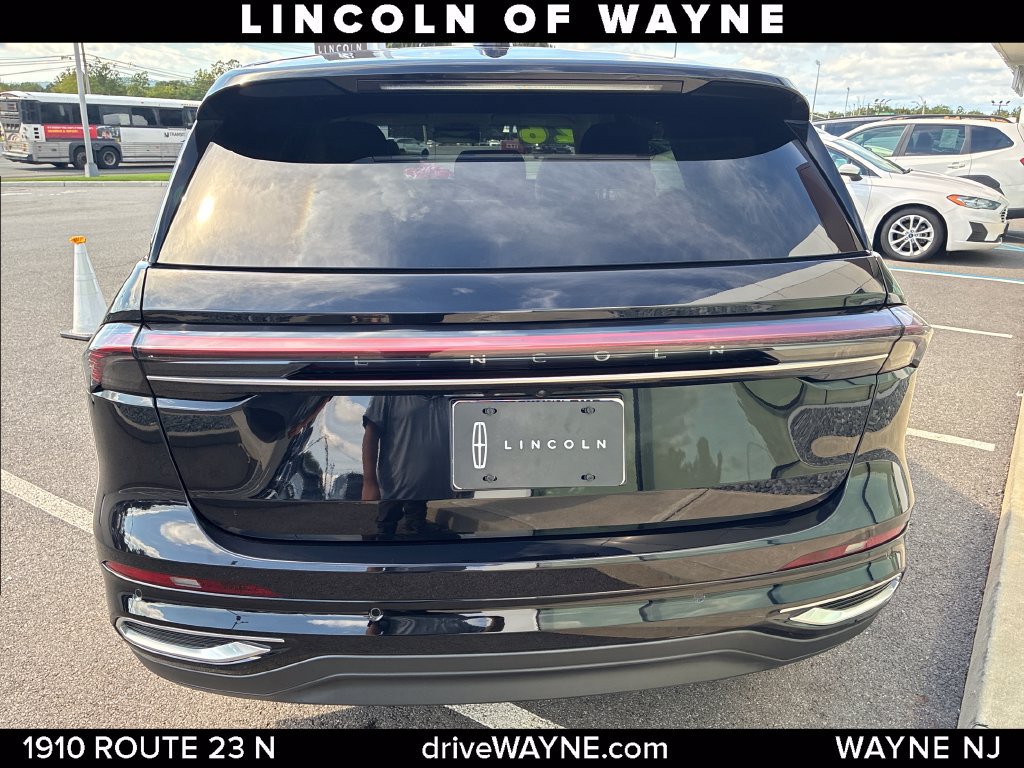 Certified 2024 Lincoln Nautilus Premier w/ Equipment Group 102A AWD/4WD image 5