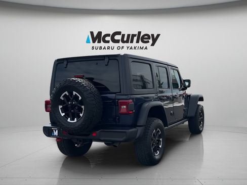 Used 2025 Jeep Wrangler Unlimited Rubicon AWD/4WD image 5