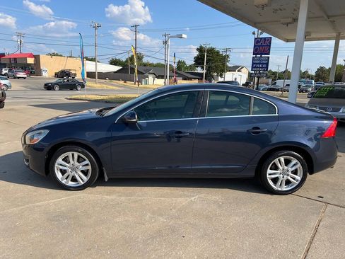 Used 2012 Volvo S60 T5 w/ Climate Pkg FWD image 4