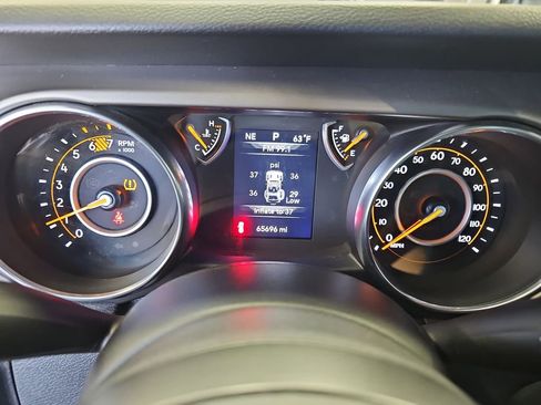 Used 2021 Jeep Wrangler Unlimited Willys image 18