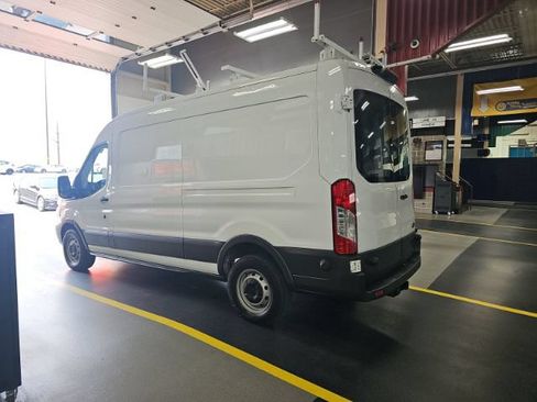 Used 2018 Ford Transit 250 148 Medium Roof RWD image 2
