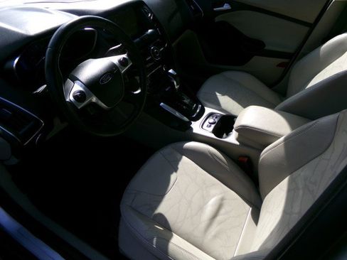 Used 2013 Ford Focus Electric Hatchback image 16