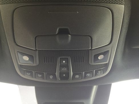 Used 2019 Lincoln Navigator Reserve AWD/4WD image 18