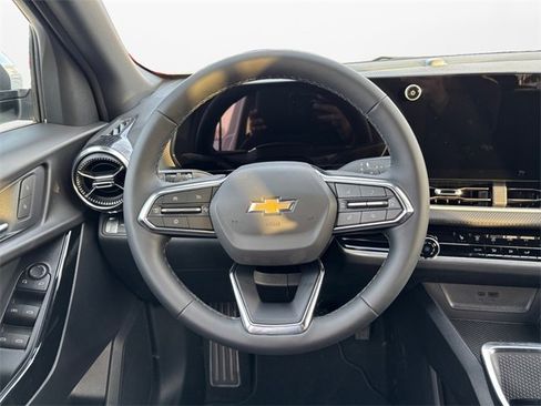 New 2026 Chevrolet Equinox LT image 12