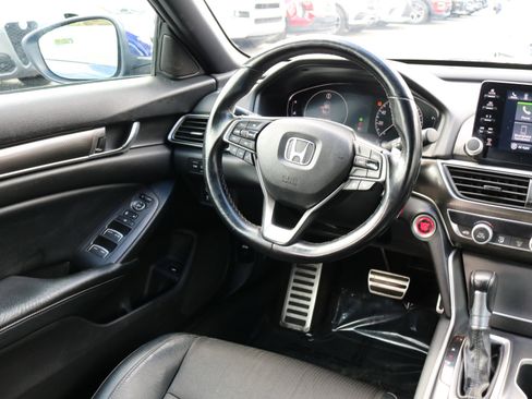 Used 2018 Honda Accord Sport image 23