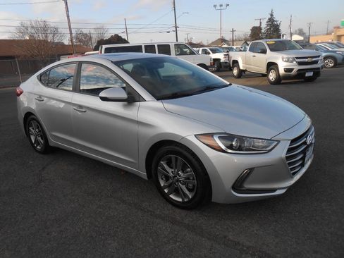 Used 2018 Hyundai Elantra Value Edition image 3