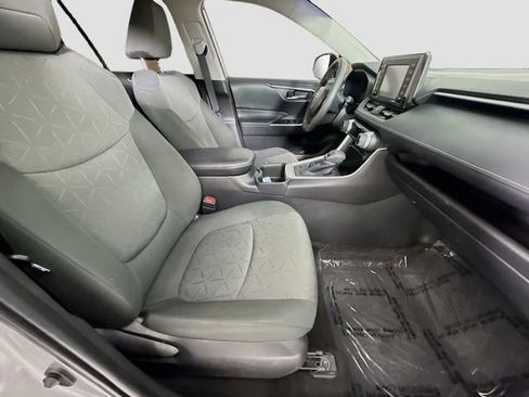 Certified 2022 Toyota RAV4 XLE image 26