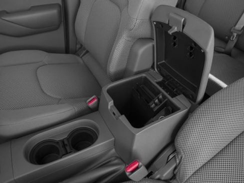 Used 2016 Nissan Frontier SV image 19