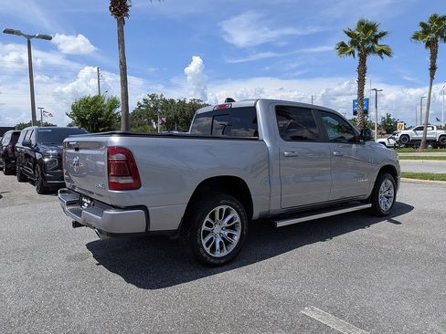 Used 2024 RAM 1500 Laramie AWD/4WD image 3