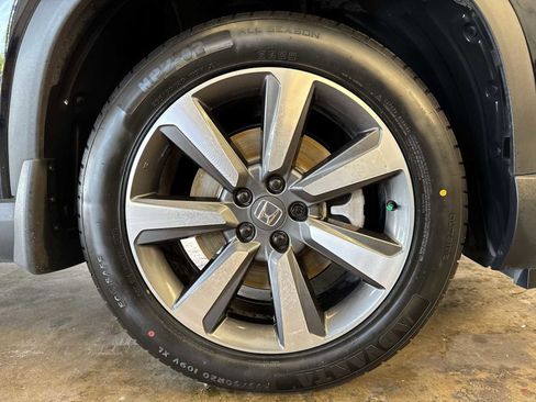 Used 2023 Honda Pilot Elite image 16