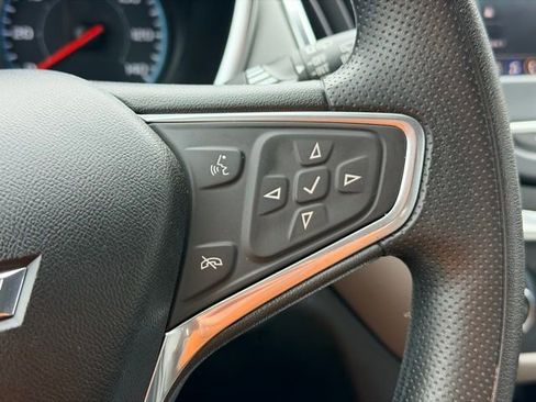 Used 2022 Chevrolet Equinox LS image 10