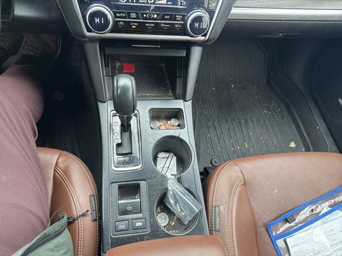Used 2019 Subaru Outback 3.6R Touring image 10