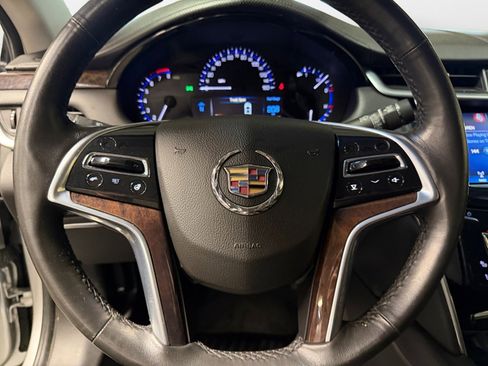 Used 2014 Cadillac XTS Luxury image 10
