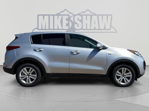 Used 2017 Kia Sportage LX AWD/4WD image 6