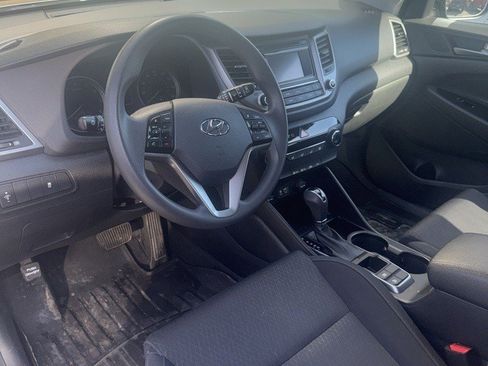 Used 2017 Hyundai Tucson SE image 6