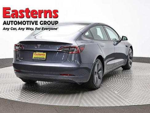 Used 2023 Tesla Model 3 Standard Range image 5