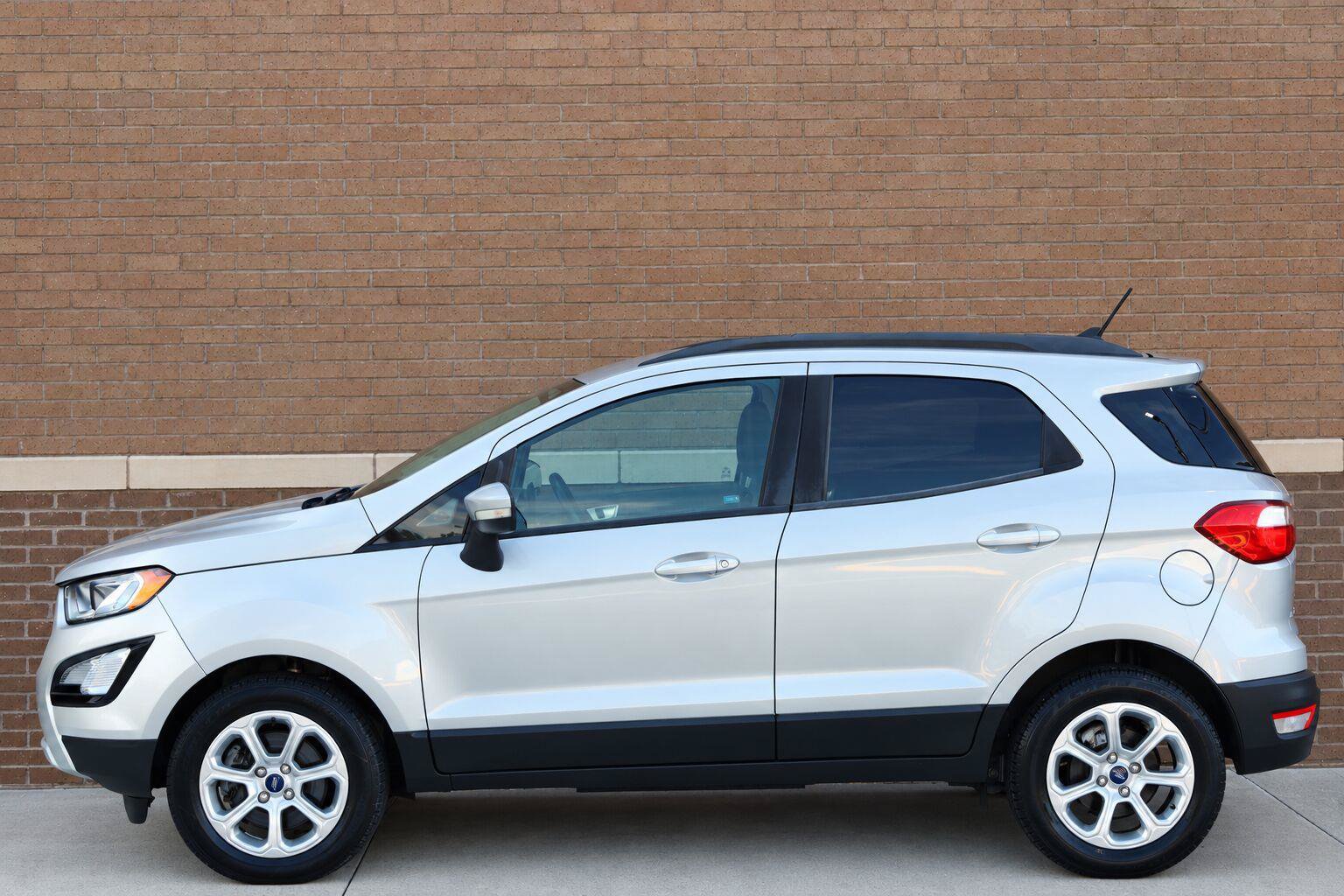 Used 2018 Ford EcoSport SE w/ SE Convenience Package FWD image 2