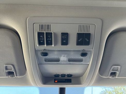 Used 2009 Chevrolet Tahoe LT AWD/4WD image 29