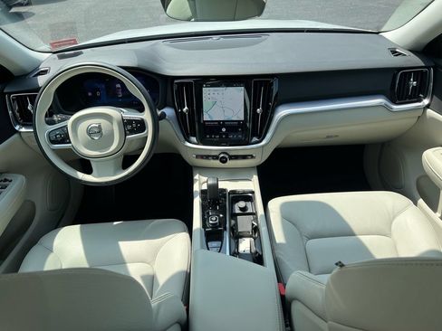 Certified 2025 Volvo S60 B5 Core AWD/4WD image 24