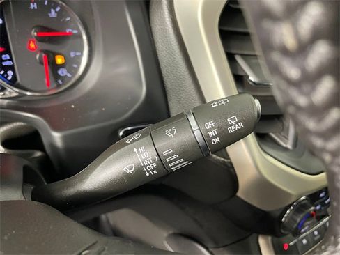 Used 2022 GMC Acadia Denali w/ Denali Technology Package image 12