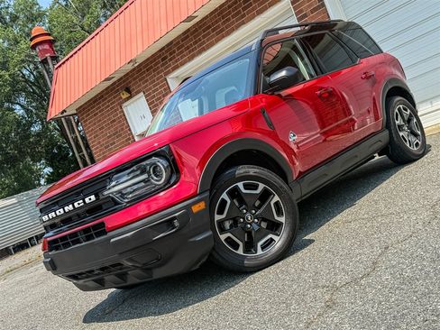 Used 2021 Ford Bronco Sport Outer Banks AWD/4WD image 3